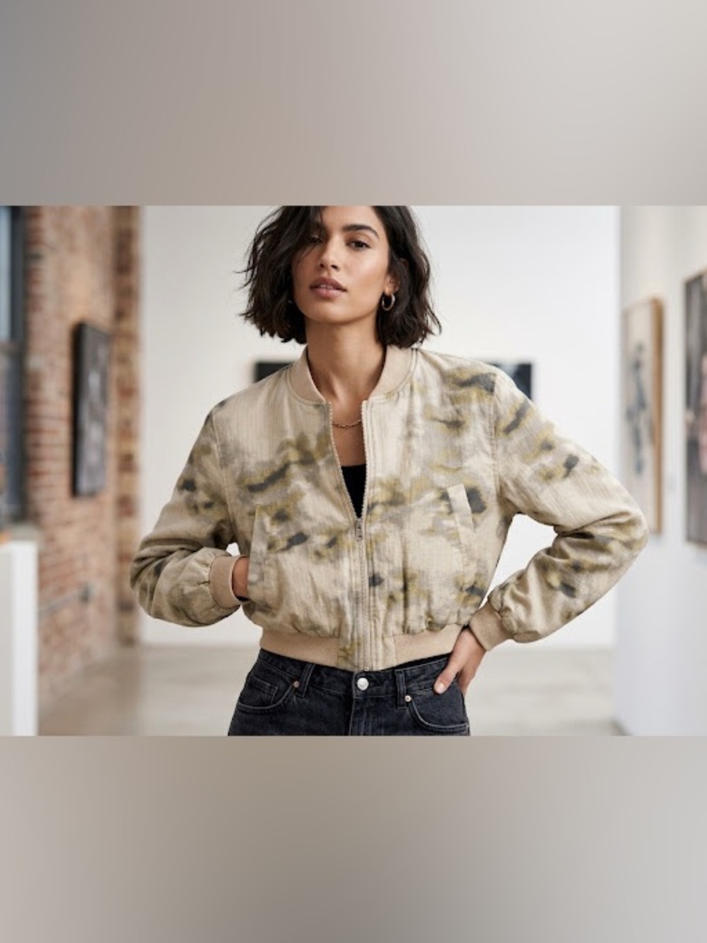 Zara Women’s Size M US Long Sleeve Round Neck Bomber Jacket Beige Casual